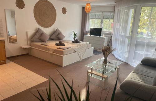 Kingsize Bett BOHO Apartment mit Tiefgarage nähe Salzburg - Foto 1