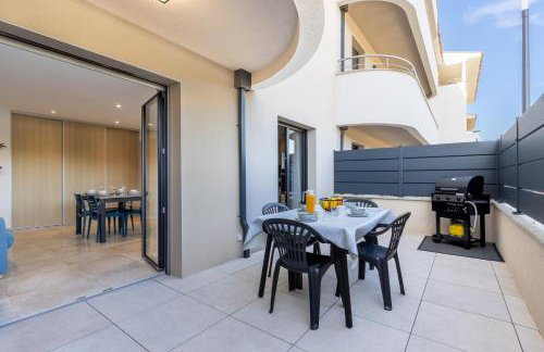 T2 Azur - Plage & commerces à 200m- Barbecue - Parking - Wifi - Foto 9
