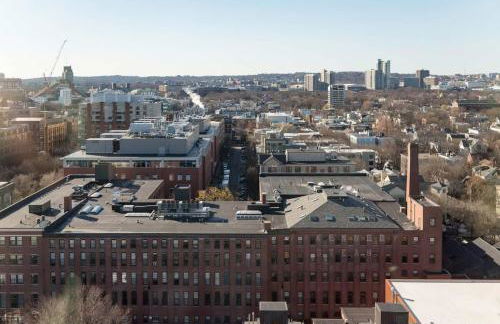 Central Space to Balance Life Work Play 7 Sleeps - Photo 4