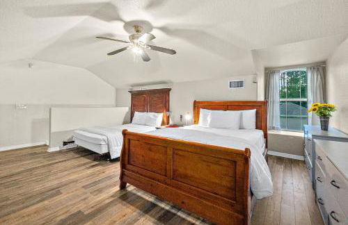 Salty Heated Pool Escape - Nearby Beach - Photo 71