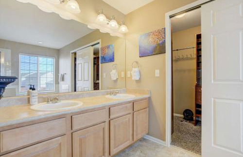 Silver Outpost Near Peterson SFB & Game Lounge - Foto 34