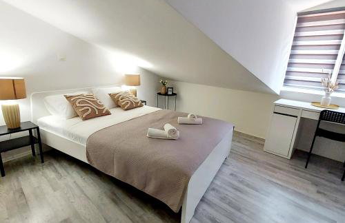 Luxury Garden Penthouse *MK* - Photo 13