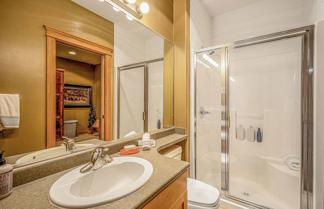 Treetop Getaway Ski In and Out Sleeps 10 - Foto 23