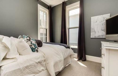 Downtown Historic Luxury Gem with Private Parking - Foto 9