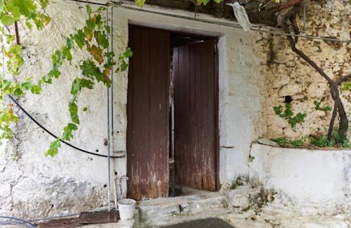 Milionis Manor - Photo 19