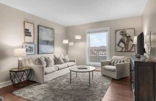 On Famous Music Row - Pool, Parking, Walk to Bars - Foto 1