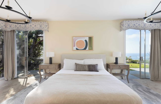 Vista by Avantstay Stunning Estate w/ Views of the Pacific Ocean Pool & Spa - Foto 15