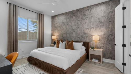 Luxury Combined Homes - Downtown Access - Balcony - Foto 2