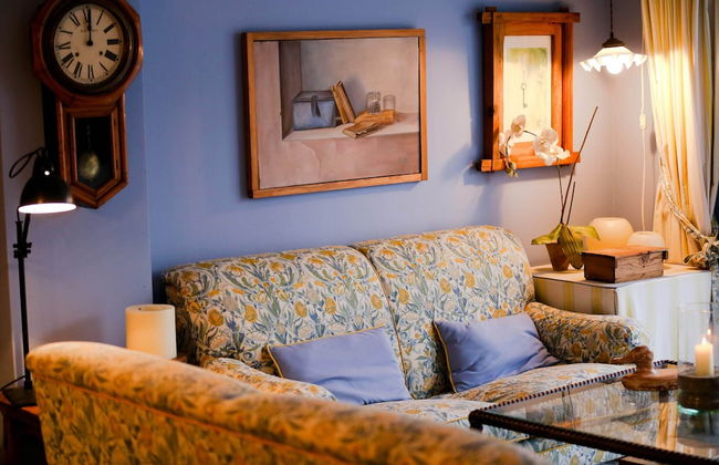 Suitur beachfront duplex with pool and sea views - Photo 20