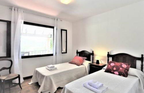 Villa LAS ENCINAS-en el pueblo de Esporles- Mallorca - Photo 19