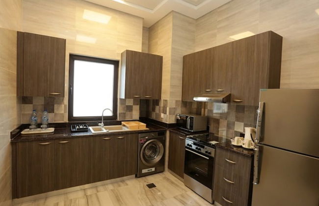 Marbella Luxury 2 Bedrooms Balcony - Photo 12