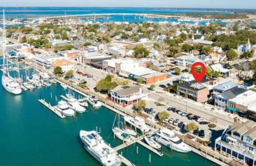 Why Knot Getaway…Rooftop with WaterView! Unit E - Foto 9