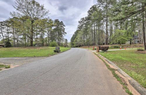 Riverdale Studio about 18 Mi to Downtown Atlanta! - Photo 26