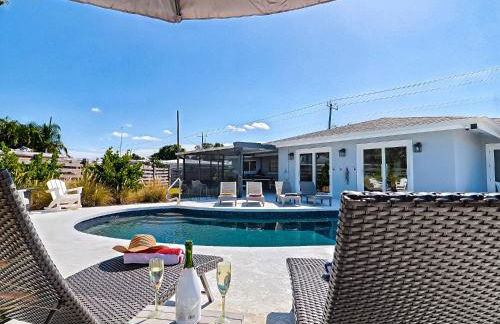 Coastal Bliss 3Bdr with Pool, Game Room, Lanai - Foto 1