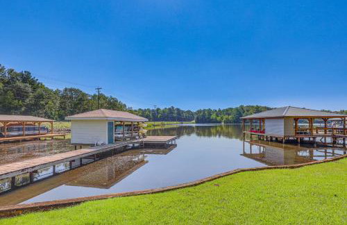 Lakefront Milledgeville Home with Private Dock! - Foto 3