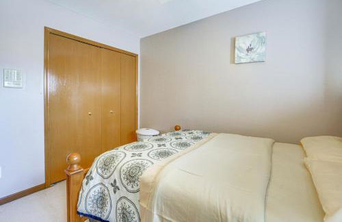 Private Yard with Patio, Fire Pit Family Getaway - Foto 21