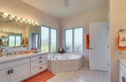 Ocean-View Oasis with Pool in Kailua-Kona! - Foto 13