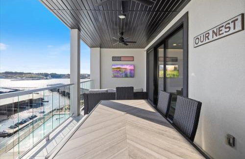 Lakefront Topsider Condo w/ Boat Slip, 2 Pools & Large Deck - Foto 46