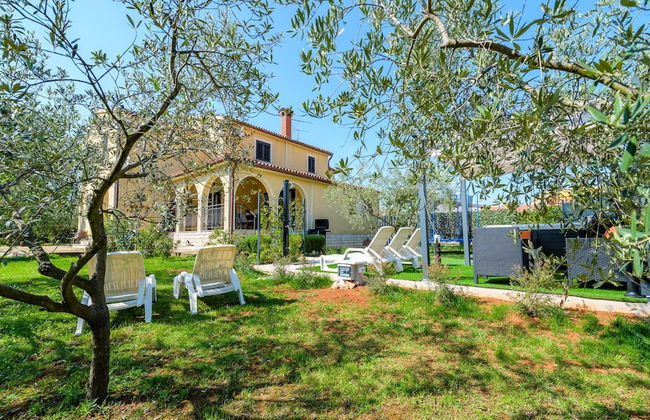 Spacious Apartment With Garden - Foto 24