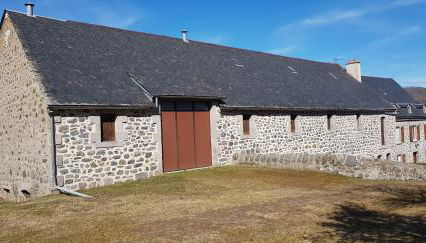 Lodge-Sagne une ferme rénovée au cœur du Cantal à proximité de la station de ski du Lioran - Foto 3