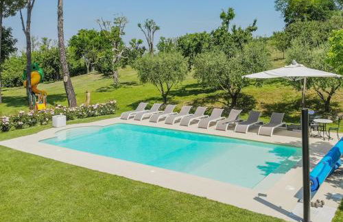 Scenic villa with heated pool - Foto 38