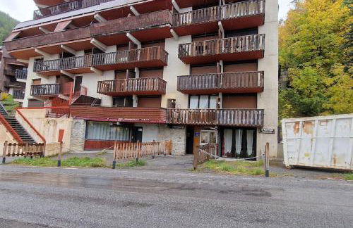 Charmant T2 rénové- Praloup 1600-parking privé, proche station - Foto 26