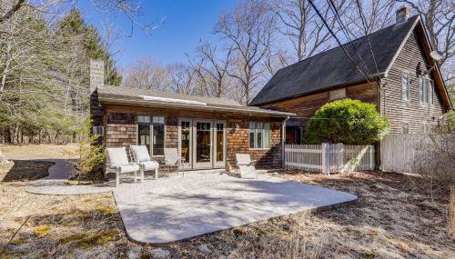 1 Mi to Foxwoods Casino Couples Retreat with Patio - Foto 2