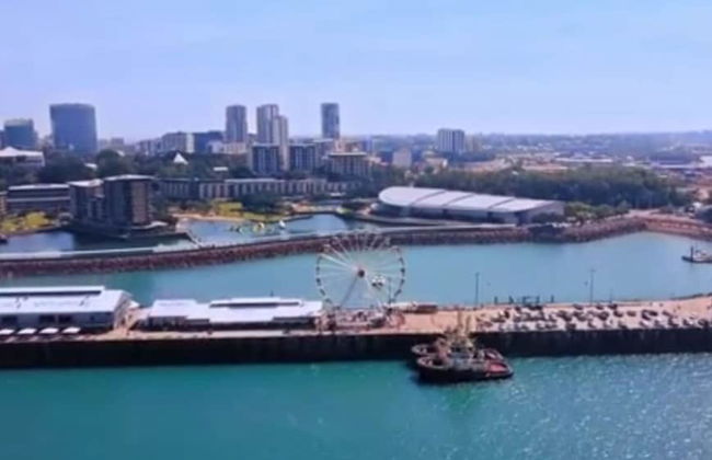 Urbanretreat Modern Outdoor Dining Backyard - Foto 28