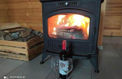 Dom drewniany na Kaszubach, rzeka, las, pola, niedaleko jeziora - Foto 30