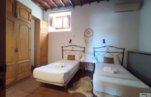 Casa Can Lluc con piscina, jardín y vista al campo - Foto 32