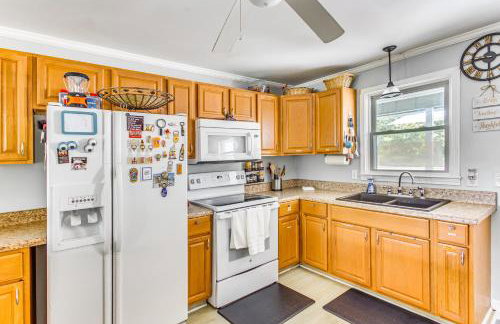 Charming Shallotte Home about 4 Mi to Ocean Isle Beach - Foto 8