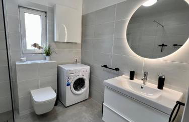 Piękny domek z dużym ogrodem - Foto 24