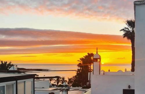 Cozy Waterman beach house - Photo 1