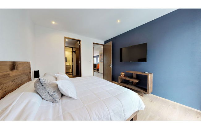 Brand New PH with Private Rooftop @ WTC - Foto 3