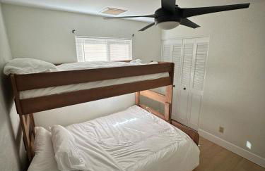 Next Getaway Home-3 Rooms, 4 Bed, 2 Bath, Backyard - Photo 30