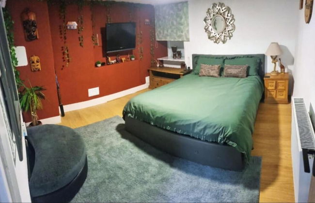 High Street Apartment Getaway in Inverurie - Foto 4