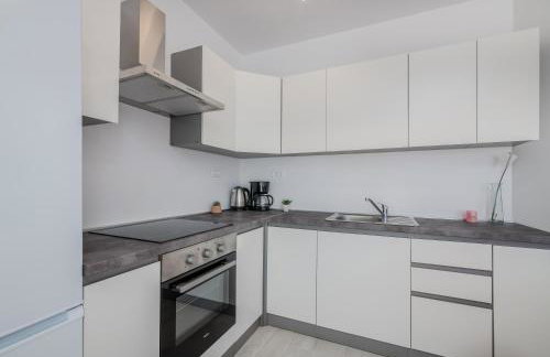 Apartments Villa "Aurea" with pool - Photo 38