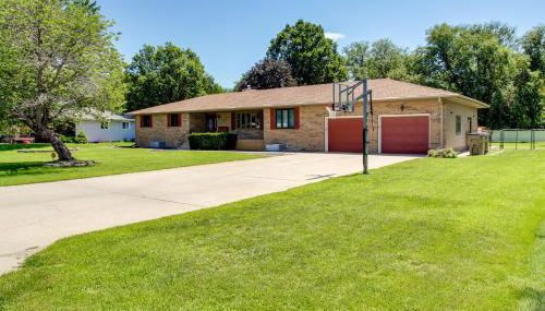 5 Mi to Fonner Park Family Escape in Grand Island - Foto 3