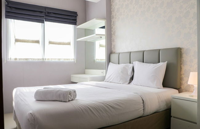 Minimalist And Warm 1Br Signature Park Grande Apartment - Photo 2