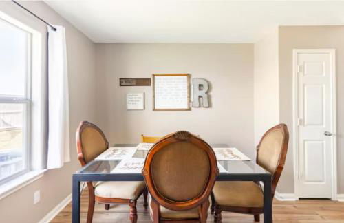 4BR Near Galveston, Kemah NASA, Recently Rehabbed - Foto 29