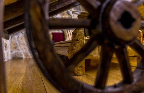 Stonehouse Marina - Estate With A Two Private Pools - Photo 39