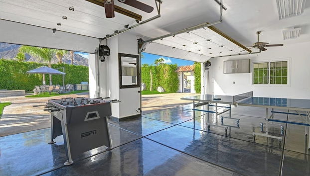 Movie Theater, Game Room, Pool, Hot Tub, & Views Villa Toscana by Avantstay - Foto 4, Interior