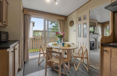 Greendale Splash Escape - No Commercial Sign written Vehicles,Fishing Nearby & Communal Swimming Pool Open April to September - Foto 22