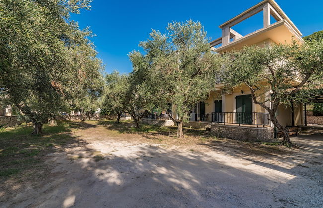 Allegro Studios & Apartments - Photo 22