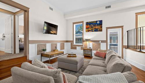 The Ray - 2nd Floor Historic Condo- Minutes Walk to Downtown - Foto 1