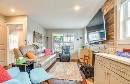 2 Mi to Duke and Dtwn Durham Modern Home with Patio! - Foto 4