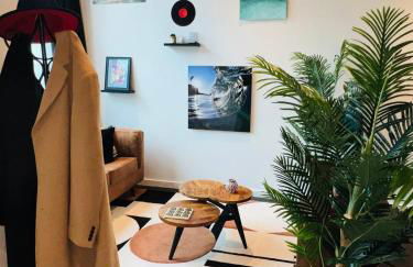 SkyPool-Roof Lounge-Free Parking-Gym-Loft-Theatre - Photo 1