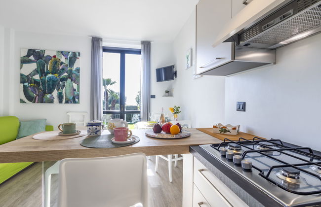 2 bedroom Apartment in Cipressa with swimming pool and garden - Photo 8