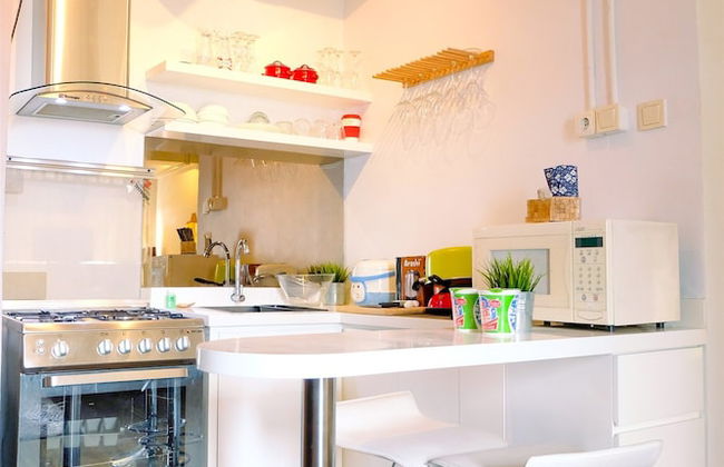 Large and Minimalist Studio at Pakubuwono Terrace Apartment - Foto 13