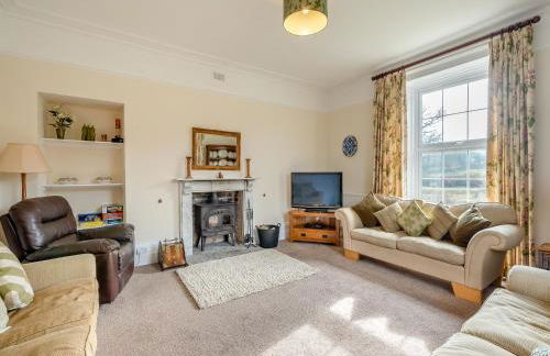 Armswell House - Photo 3